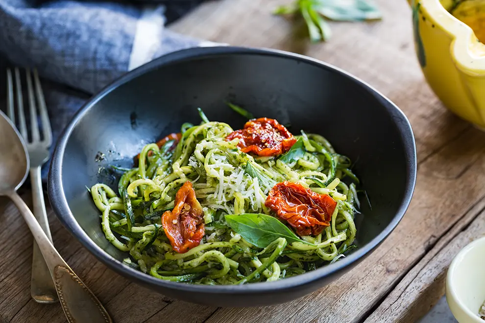 Zucchini pesto pasta